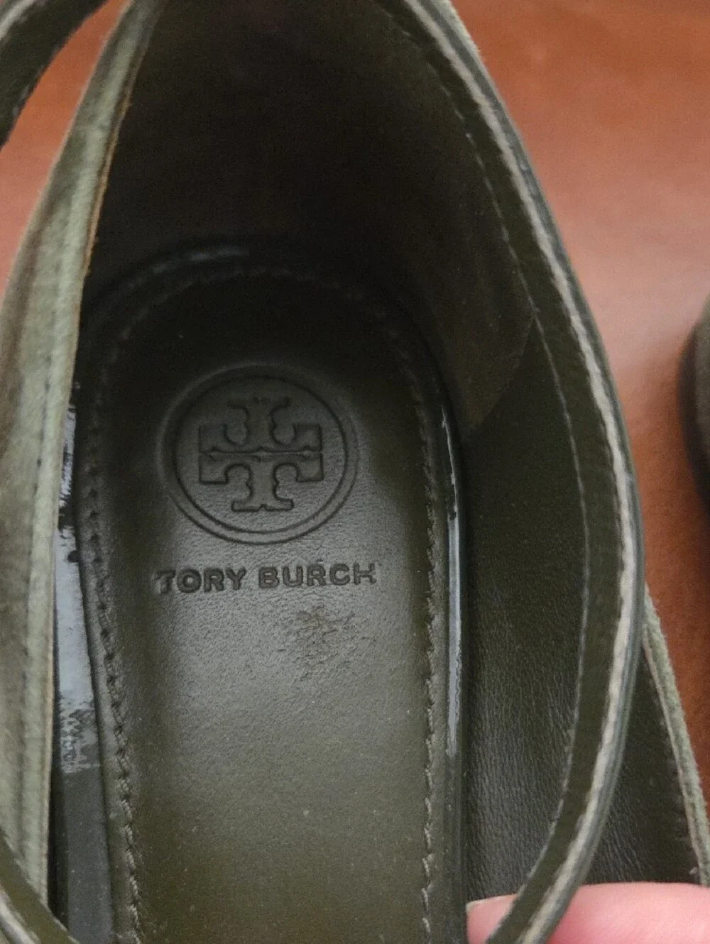 Tory Burch Ashton T-Strap Flats, Olive Green, Size 8M - Picture 2 of 9